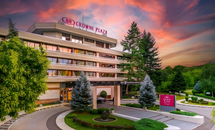 Crowne Plaza 1